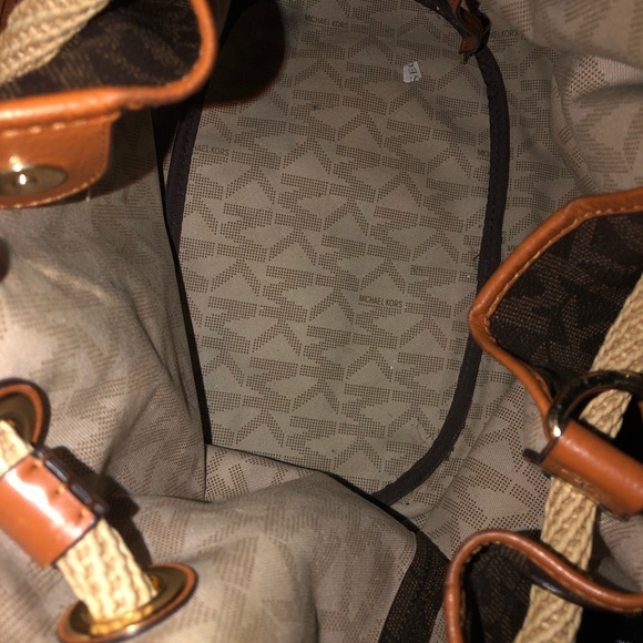 Michael Kors Handbag 👜 - Picture 7 of 7